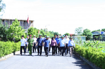 Trưởng ban Dân vận Trung ương kiểm tra công tác xây dựng Nông thôn mới tại Hà Tĩnh